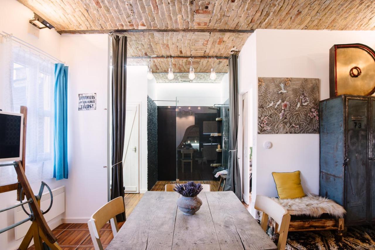 The Nest In Downtown Budapest Kültér fotó